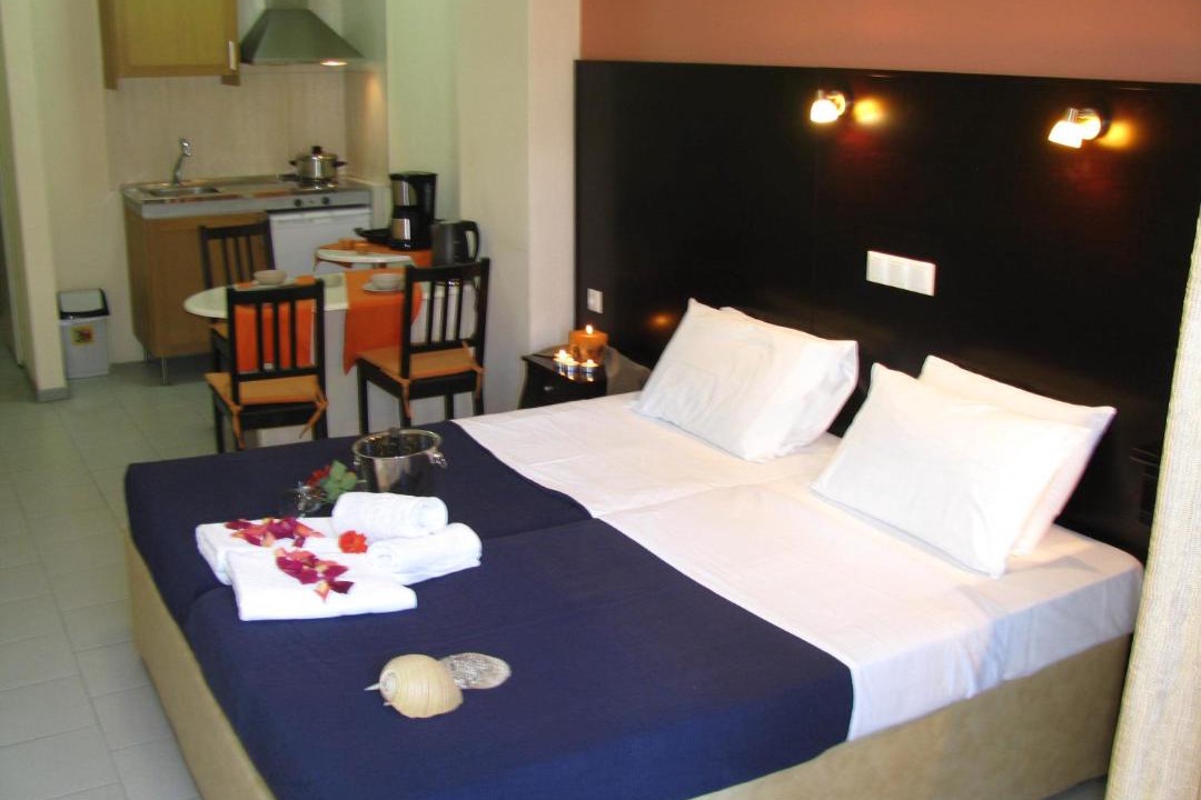 Potos Apartment | Villa Kokkinos