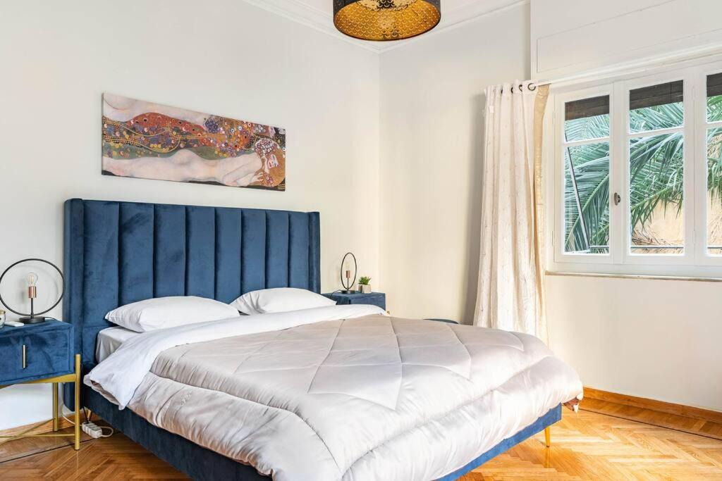 Makrigianni Apartment | New Huge 5BDR/2bath Apt(+netflix)/1min toAcropolis