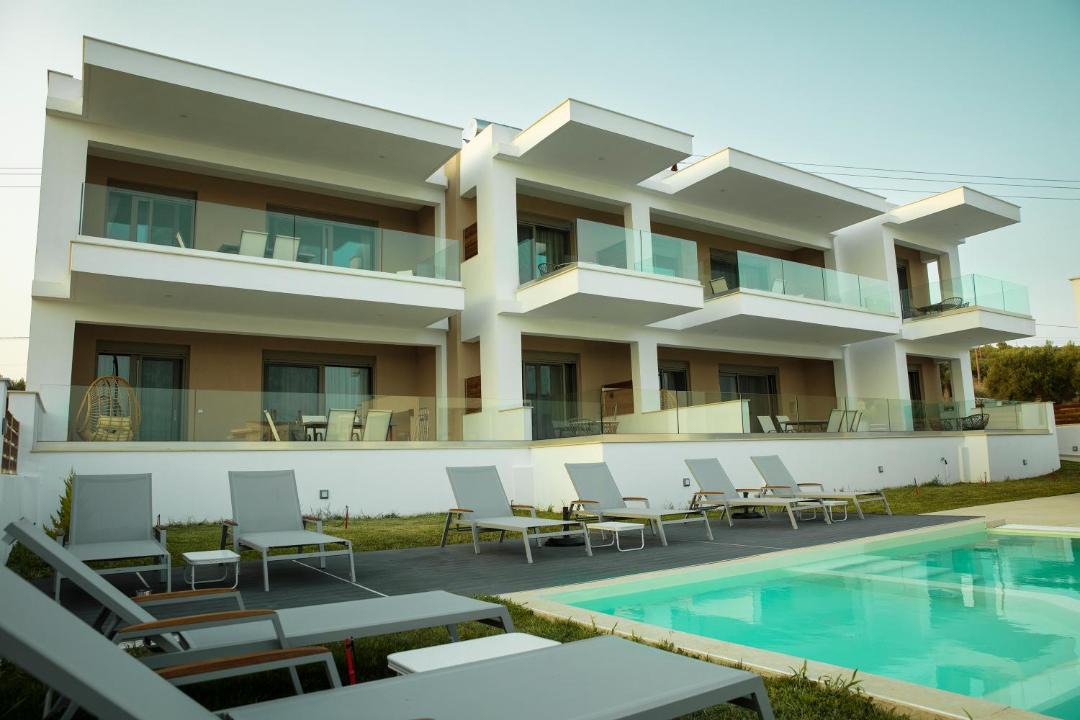 Gerakini Apartment | Le Grand Rêve