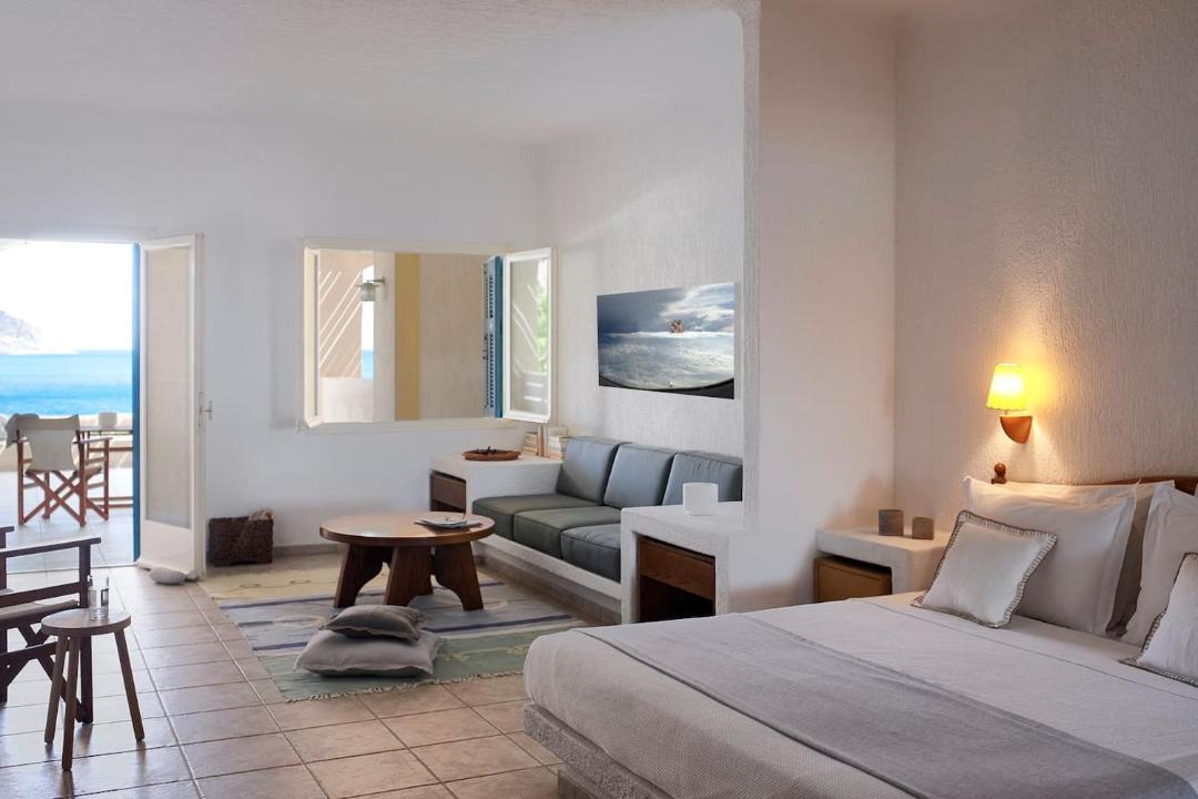 Plaka Apartment | Plaka Sea Front Residence