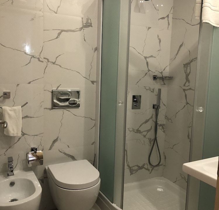 Photo of Bathroom in Mbrostar-Urë