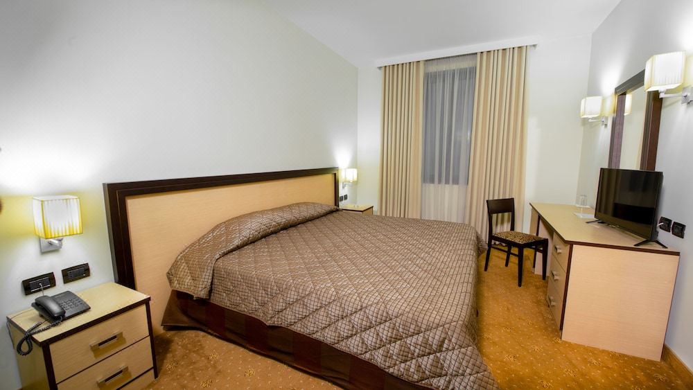 Photo of Bedroom in Mbrostar-Urë