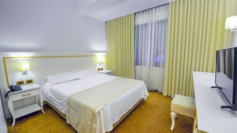 Photo of Bedroom in Mbrostar-Urë