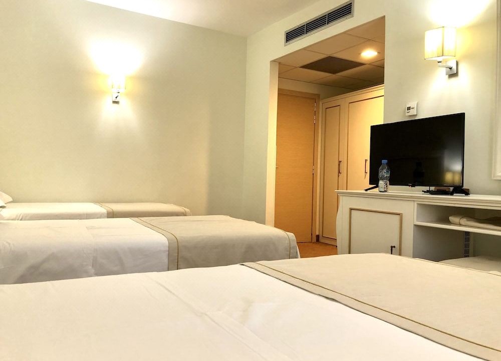 Photo of Bedroom in Mbrostar-Urë