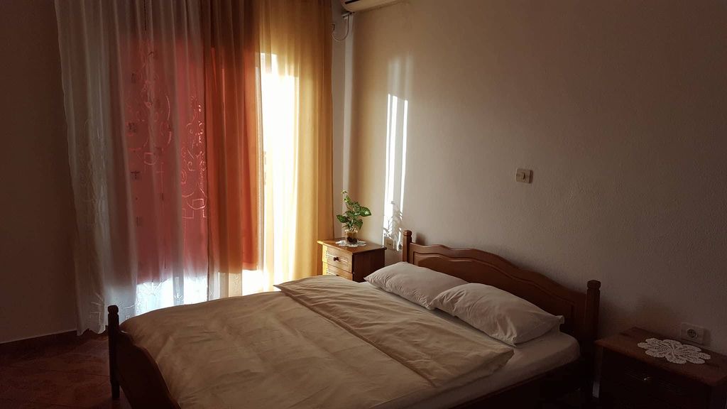 Photo of Bedroom in Qafe e Gjashtes