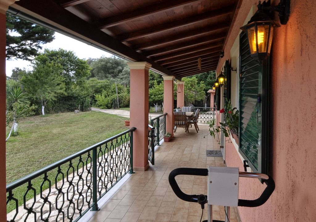 Photo of Patio Balcony in Dassia