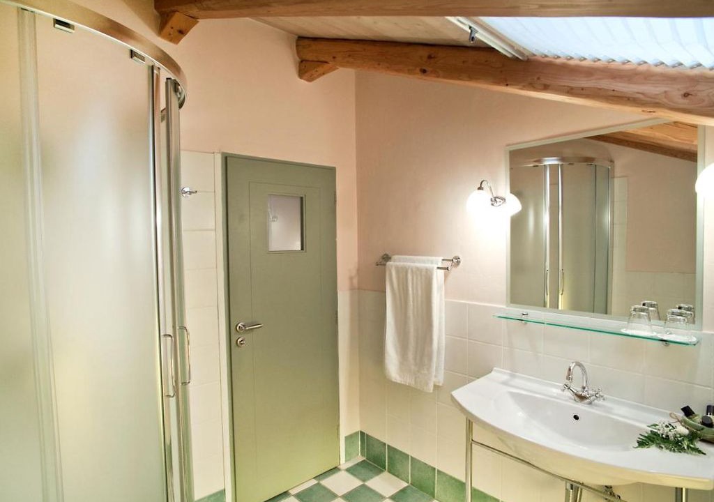 Photo of Bathroom in Xirokampi