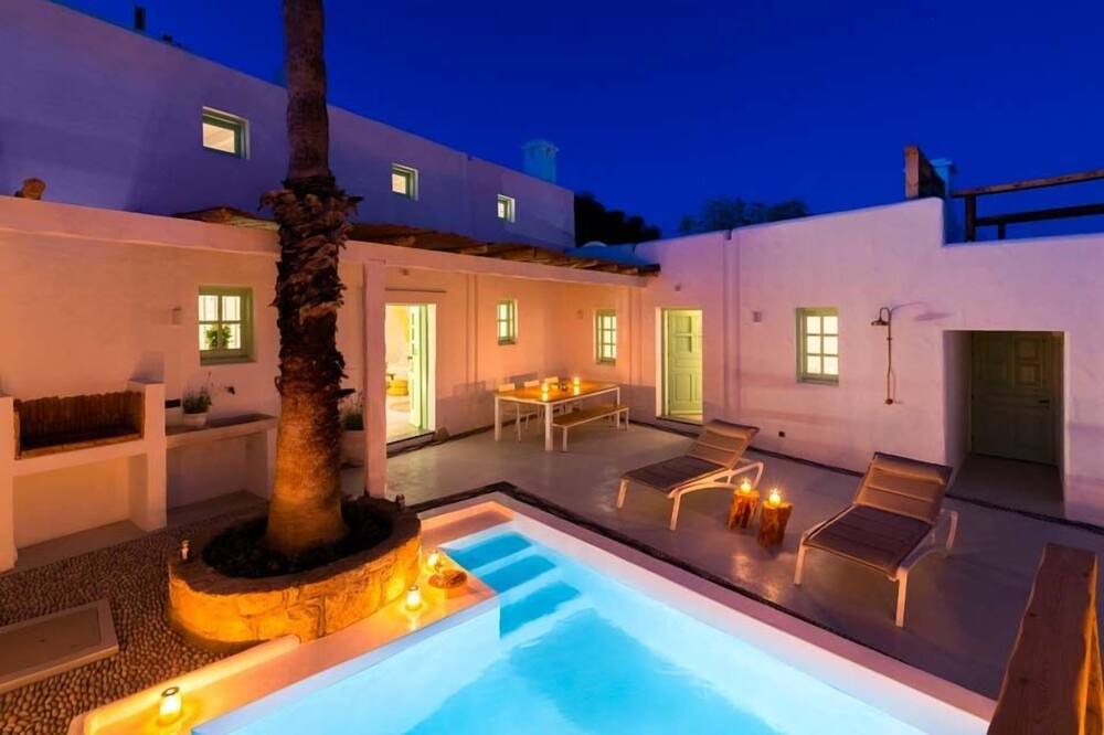 Photo of Outdoor in South Rhodes