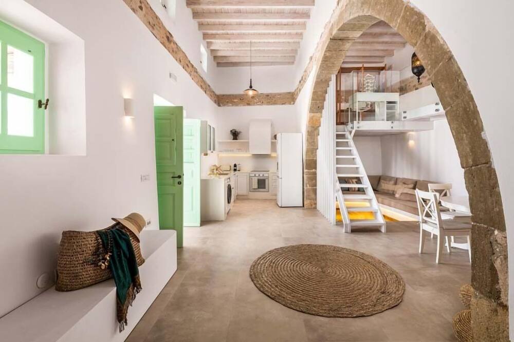 Photo of Livingroom in South Rhodes