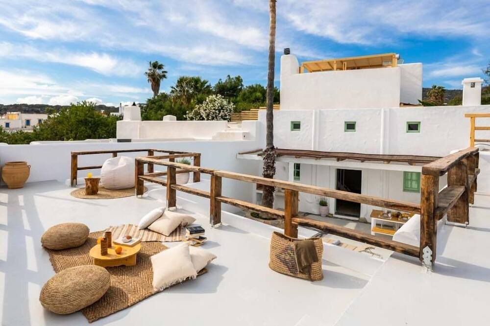 Photo of Patio Balcony in South Rhodes