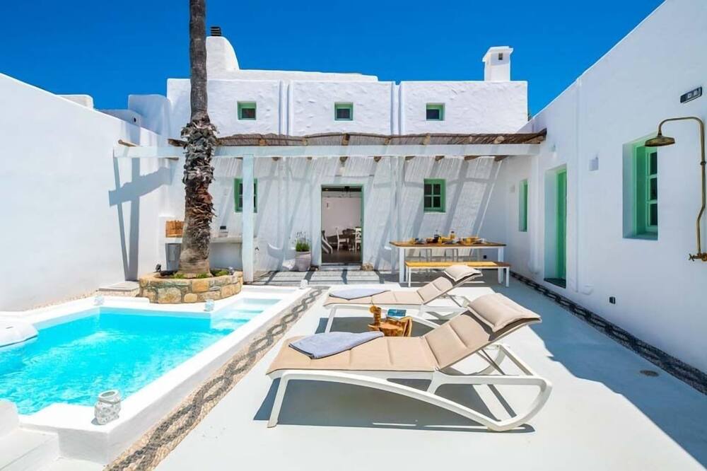 Photo of Outdoor in South Rhodes