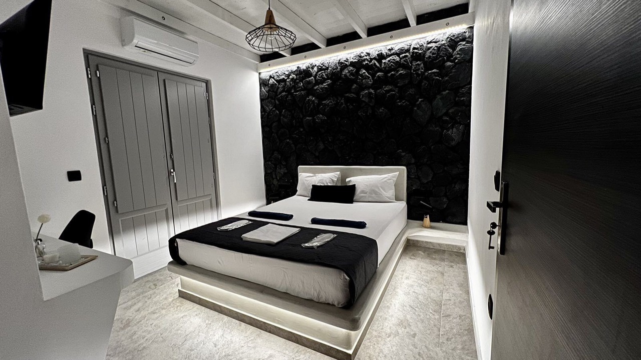 Photo of Bedroom in Perissa
