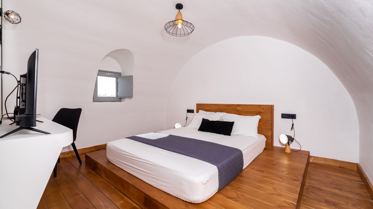 Photo of Bedroom in Perissa