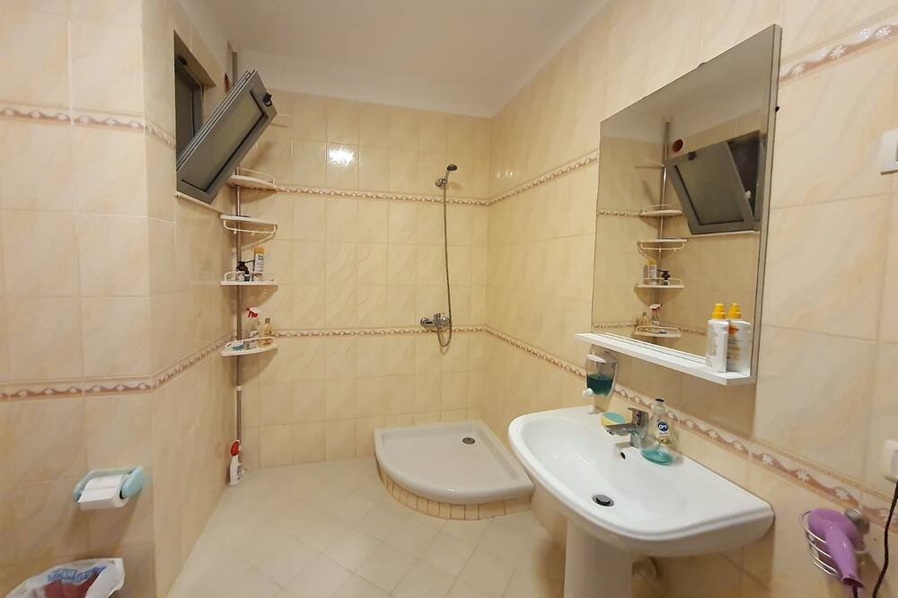 Photo of Bathroom in Shkembi i Kavajes