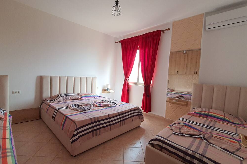 Photo of Bedroom in Shkembi i Kavajes