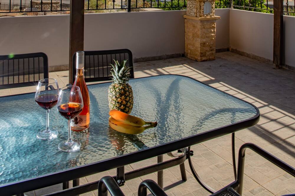 Photo of Patio Balcony in Mires
