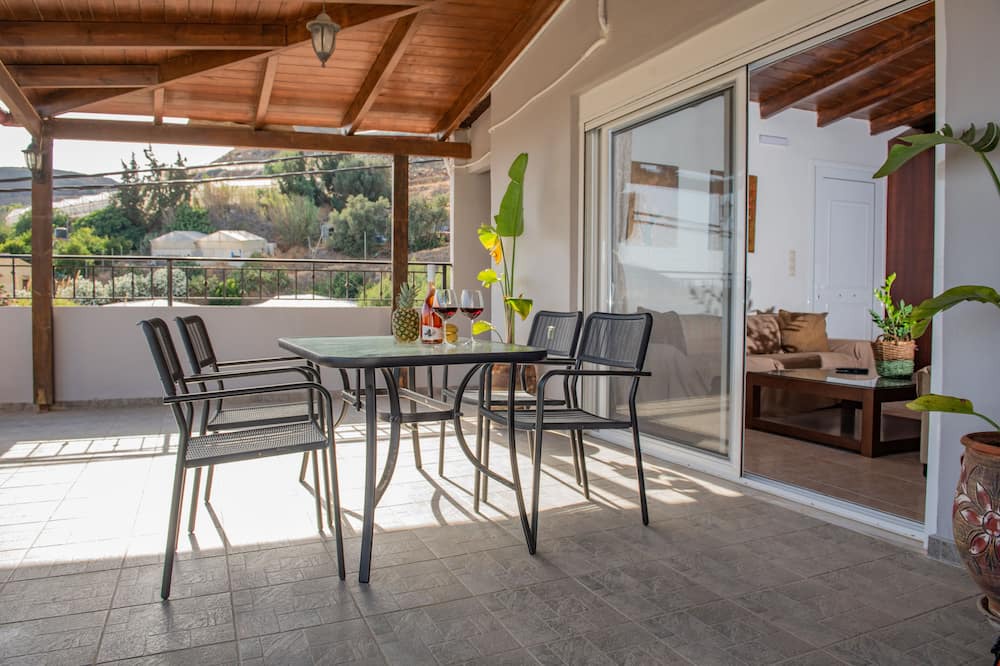 Photo of Patio Balcony in Mires