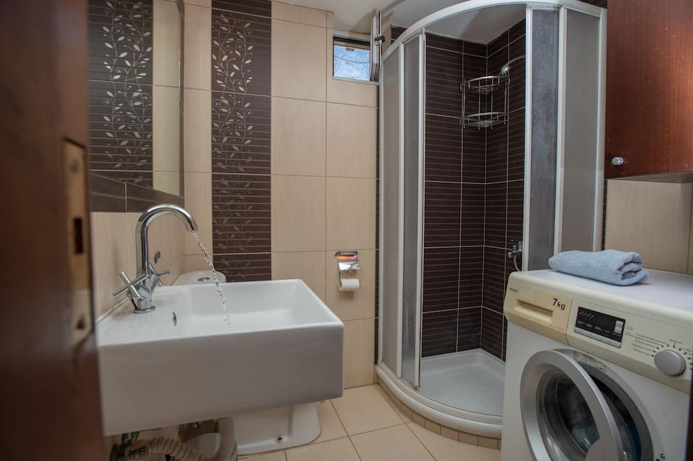 Photo of Bathroom in Mires