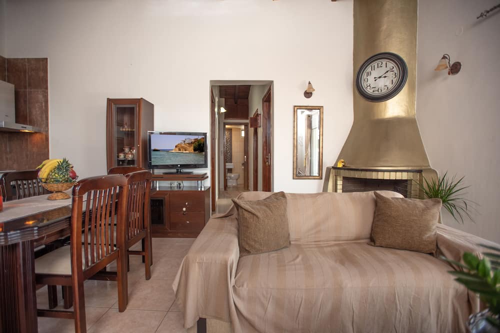 Photo of Livingroom in Mires