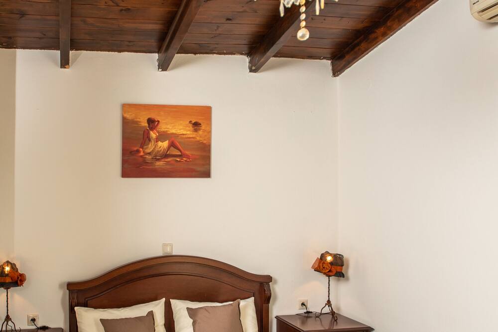 Photo of Bedroom in Mires
