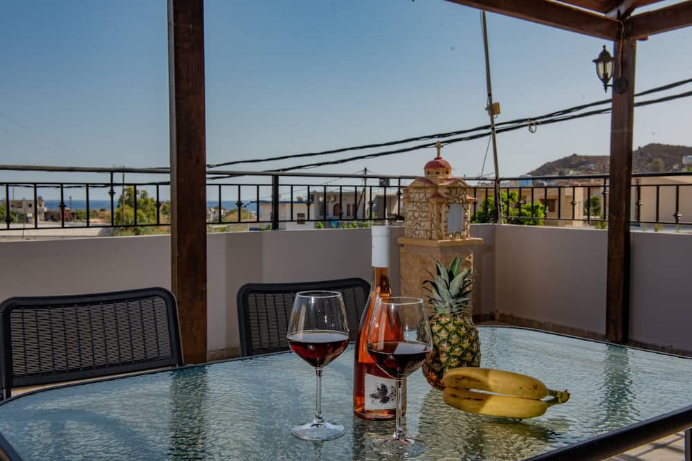 Photo of Patio Balcony in Mires