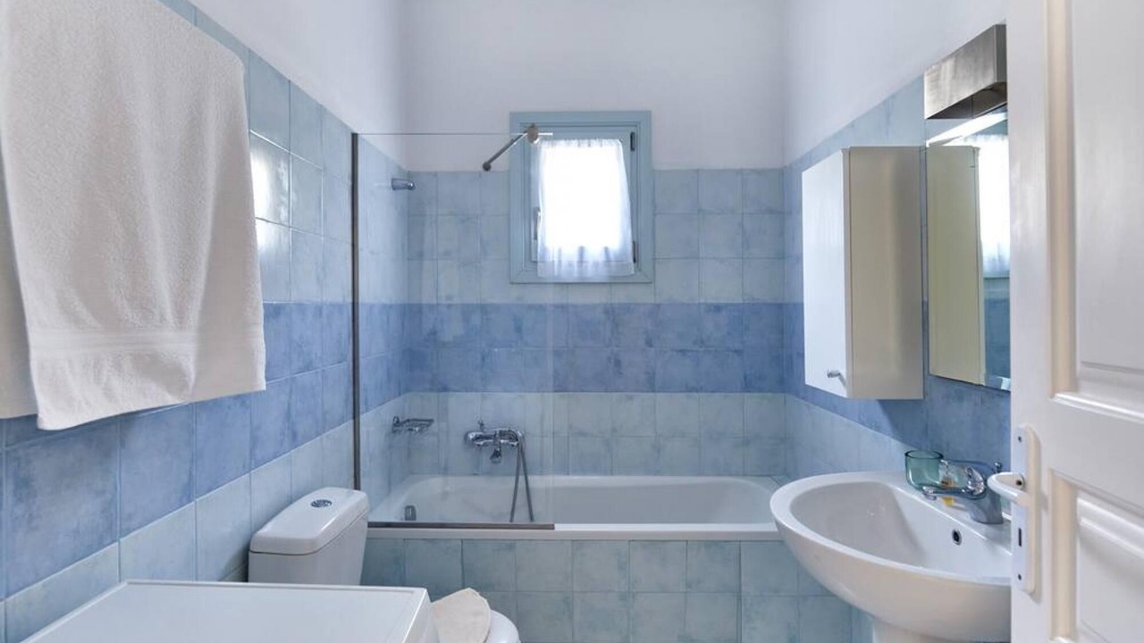 Photo of Bathroom in Paros