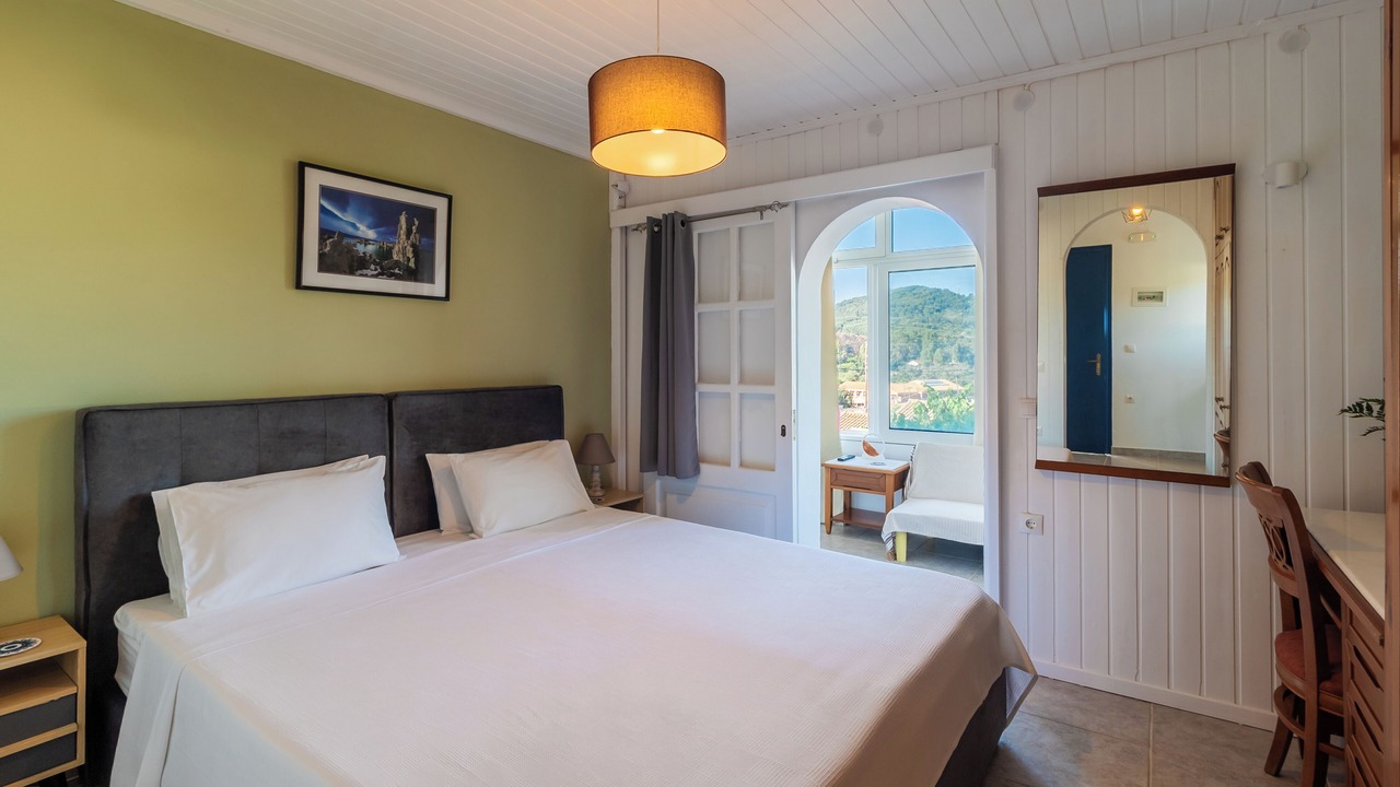 Photo of Bedroom in Agios Stefanos Avliotes