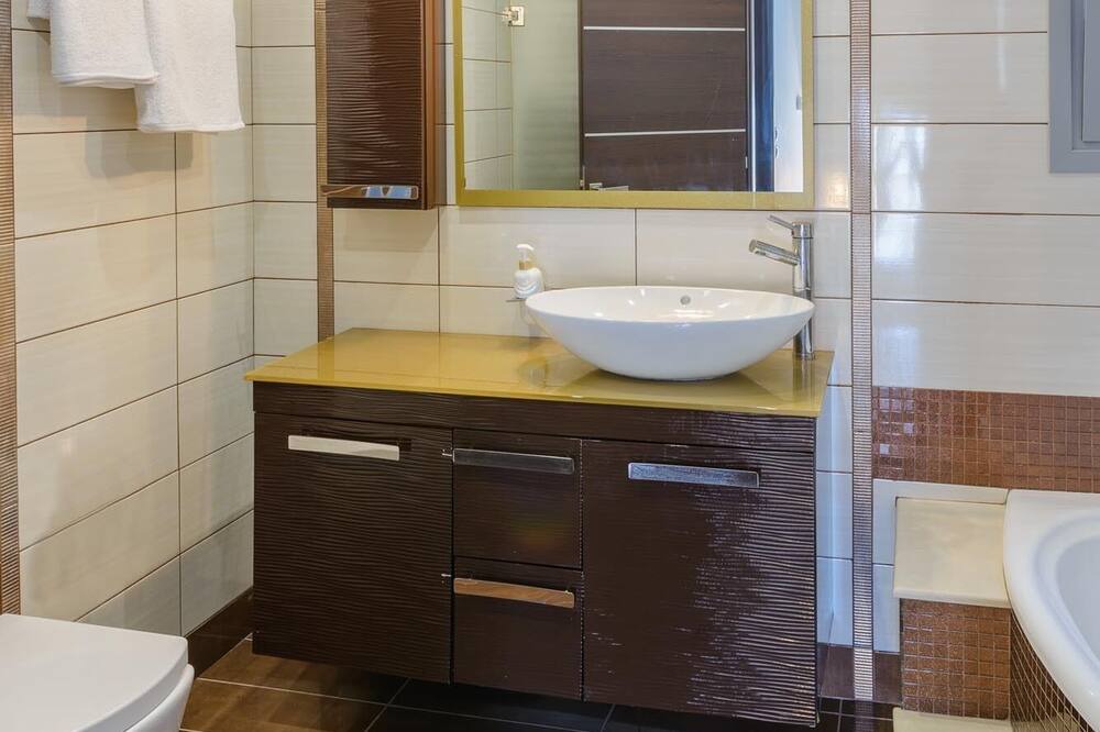 Photo of Bathroom in Petaloudes