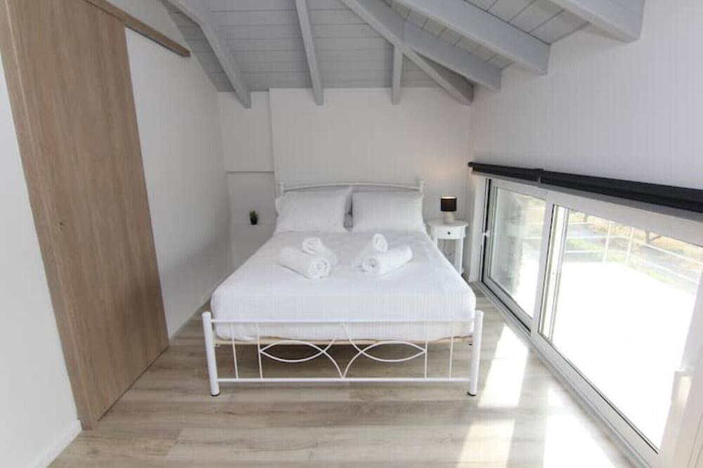 Photo of Bedroom in Ano Kalesia