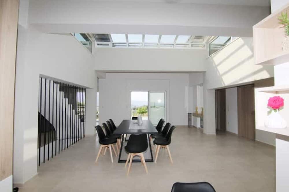 Photo of Livingroom in Ano Kalesia