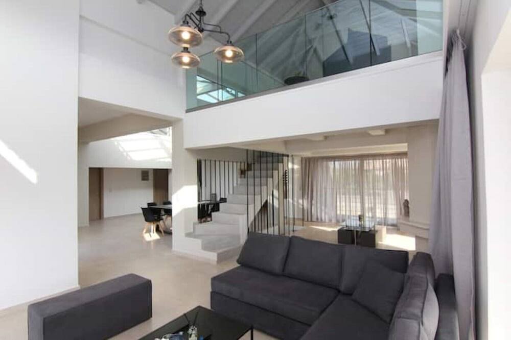 Photo of Livingroom in Ano Kalesia