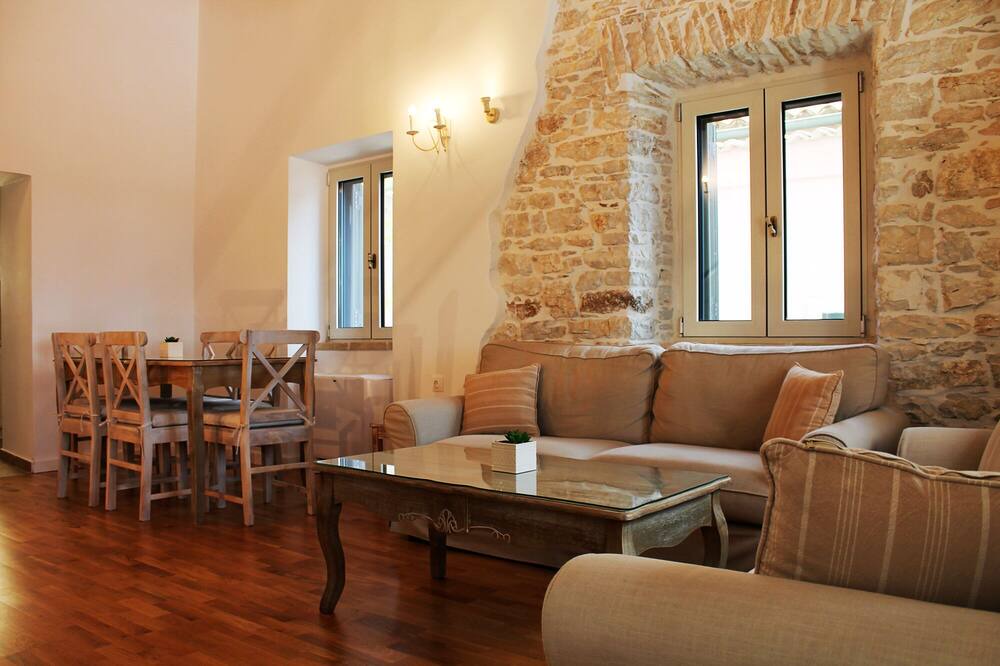 Photo of Livingroom in Kalami