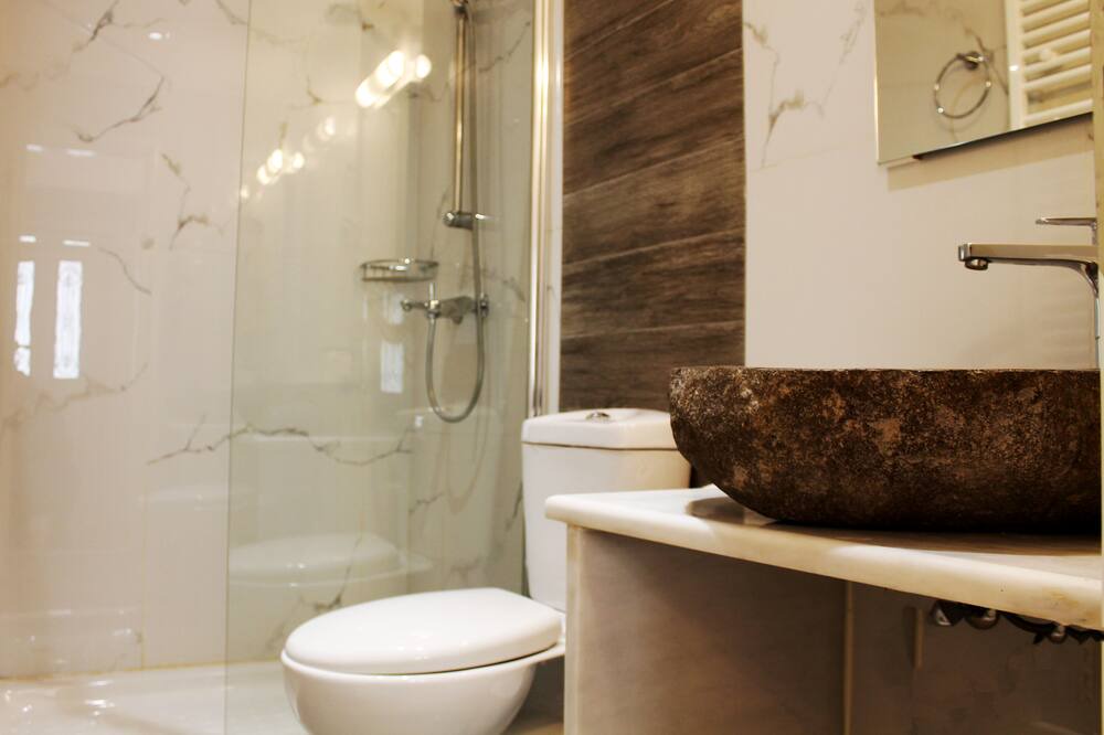 Photo of Bathroom in Kalami