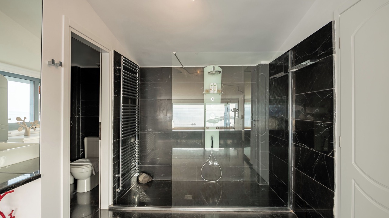 Photo of Bathroom in Gialiskari