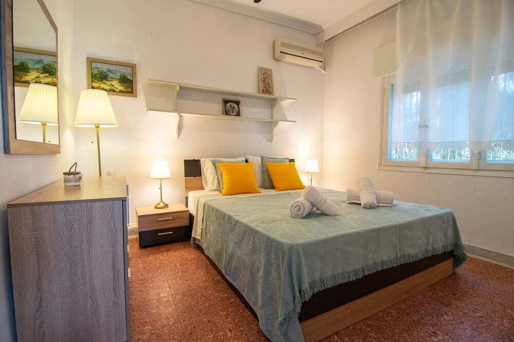 Photo of Bedroom in Nea Propontida