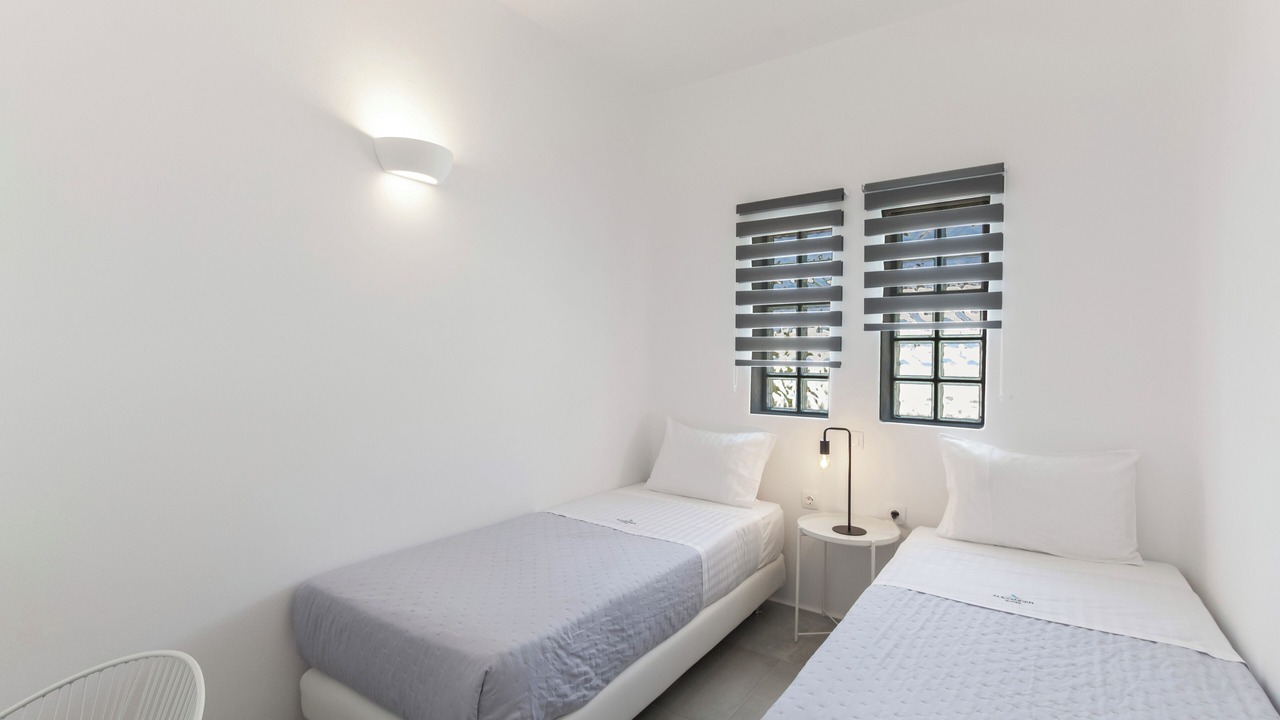 Photo of Bedroom in Drios