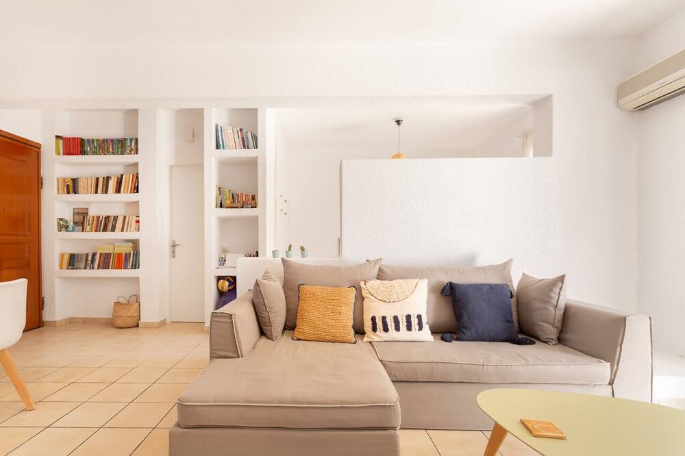Photo of Livingroom in Porto Rafti