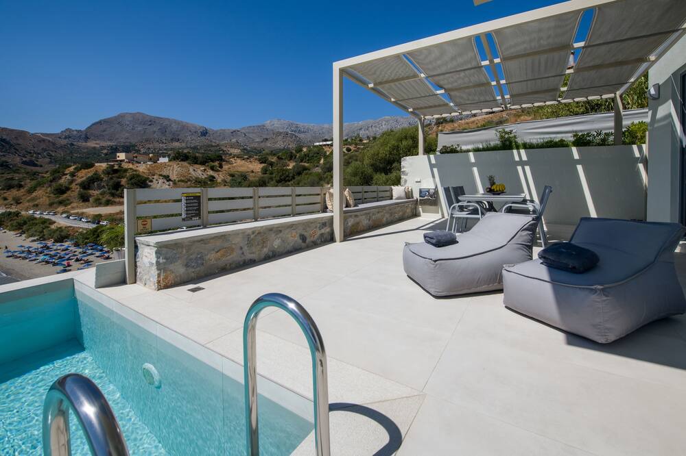 Photo of Outdoor in Souda