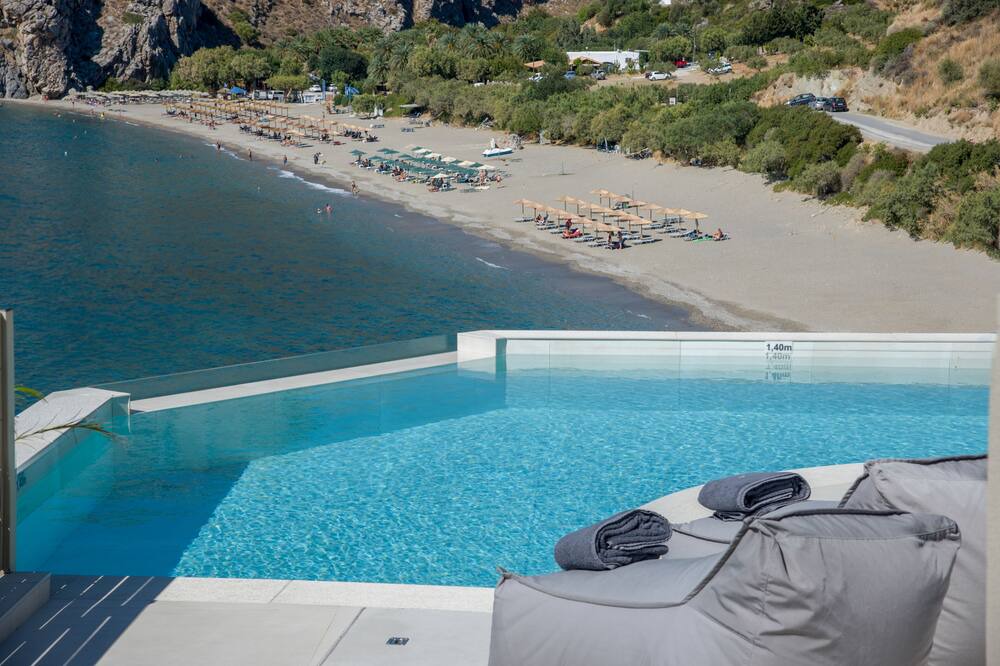 Photo of Outdoor in Souda