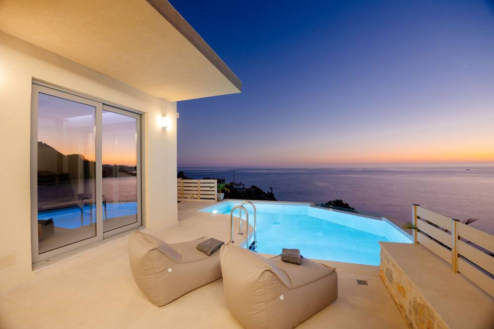 Photo of Outdoor in Souda