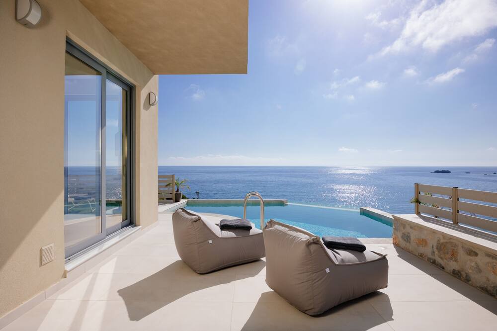 Photo of Outdoor in Souda