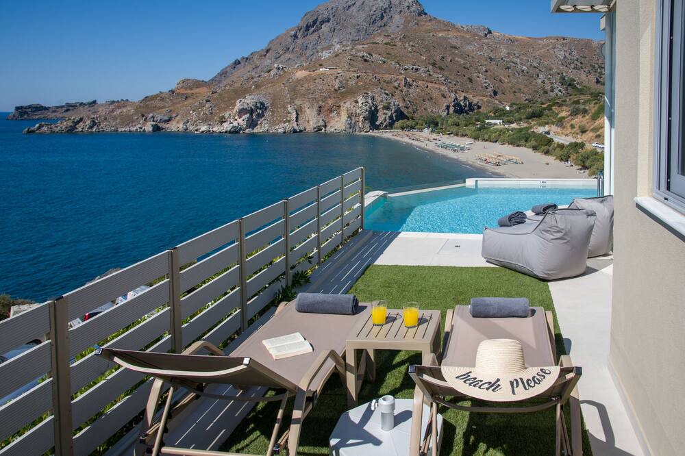 Photo of Outdoor in Souda