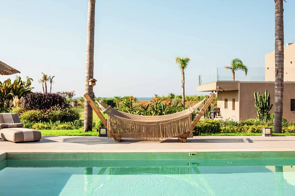 Photo of Outdoor in Tingaki