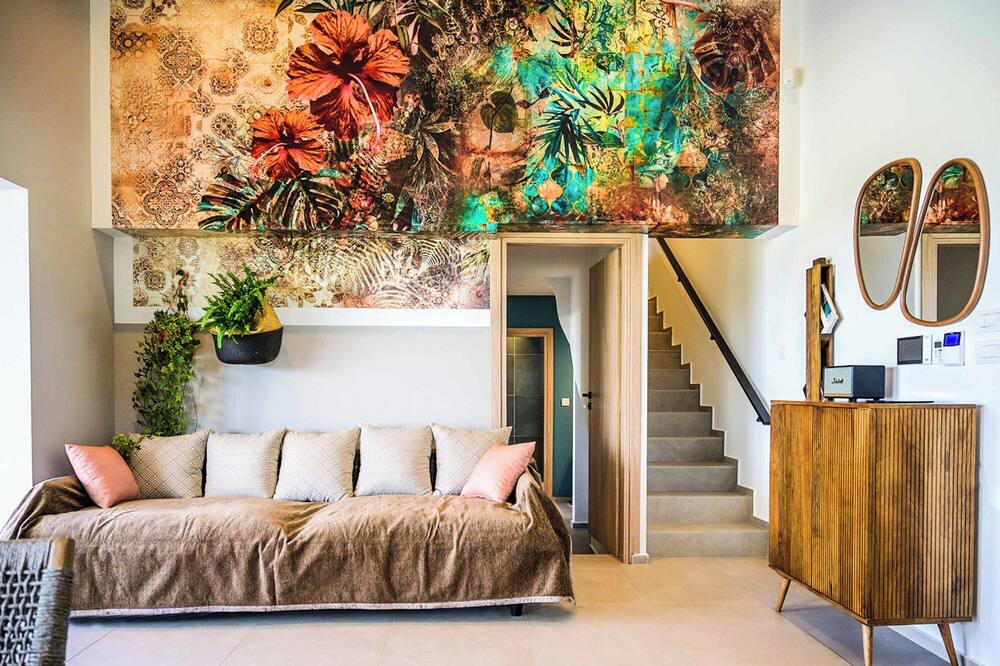Photo of Livingroom in Tingaki