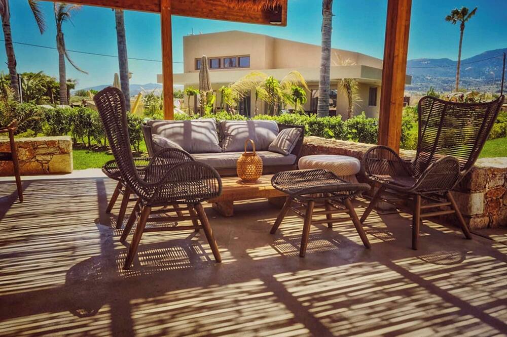 Photo of Patio Balcony in Tingaki