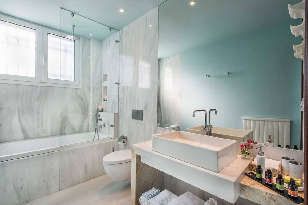Photo of Bathroom in Kounoupidiana