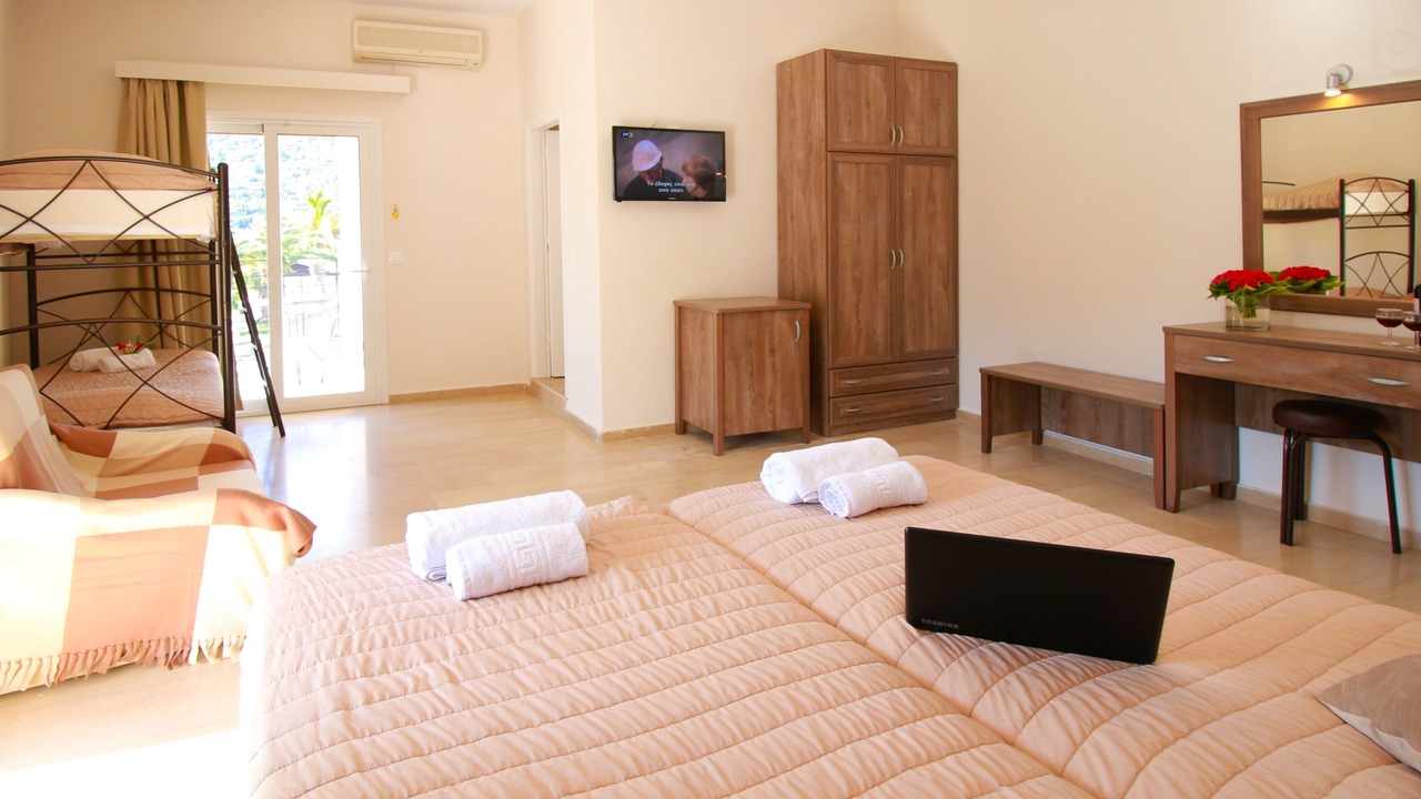 Photo of Bedroom in Ipsos