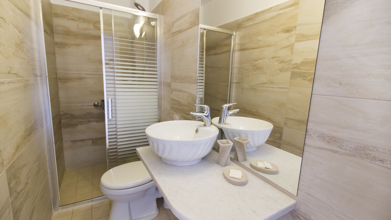 Photo of Bathroom in Taxiarchis