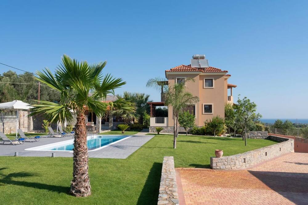 Photo of Outdoor in Malevizi