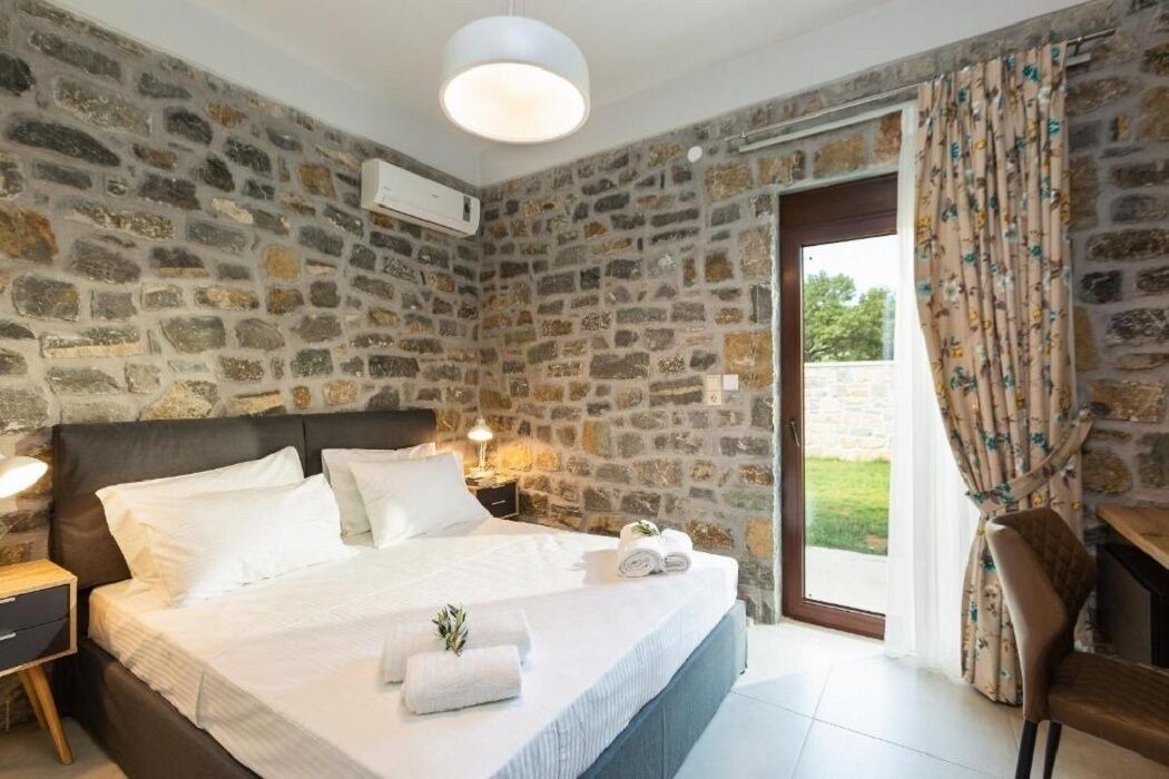 Photo of Bedroom in Monopari